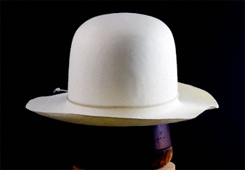 Unblocked_Fine_Hat_on_Stand_0597