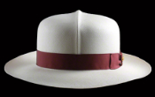 Optimo, Montecristi hat (B1857_2425)